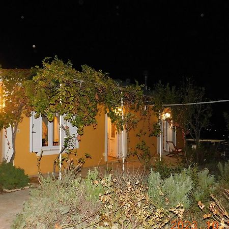 Adonino Residence-The House Of Pomegranates Lakíthra Kültér fotó